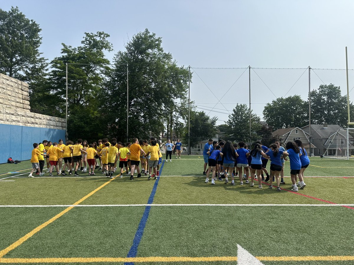 Lyndhurst Middle School tweet media