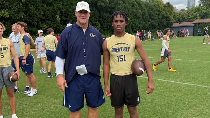 EVENT COVERAGE | QB prospects impress at Georgia Tech Prospect Camps

📈 Several signal-callers delivered standout performances
📖 Full breakdown + scouting reports

STORY ▶️ sixstarfootball.com/article/event-…

<a href="/TysonDebose12/">TYSON DEBOSE 2027 QB</a> <a href="/BrandonFitch05/">Brandon Fitch</a> <a href="/bakergiles09/">Baker Giles</a> <a href="/MasonHall_QB1/">Mason Hall</a> <a href="/gavinjharrison/">Gavin Harrison</a>