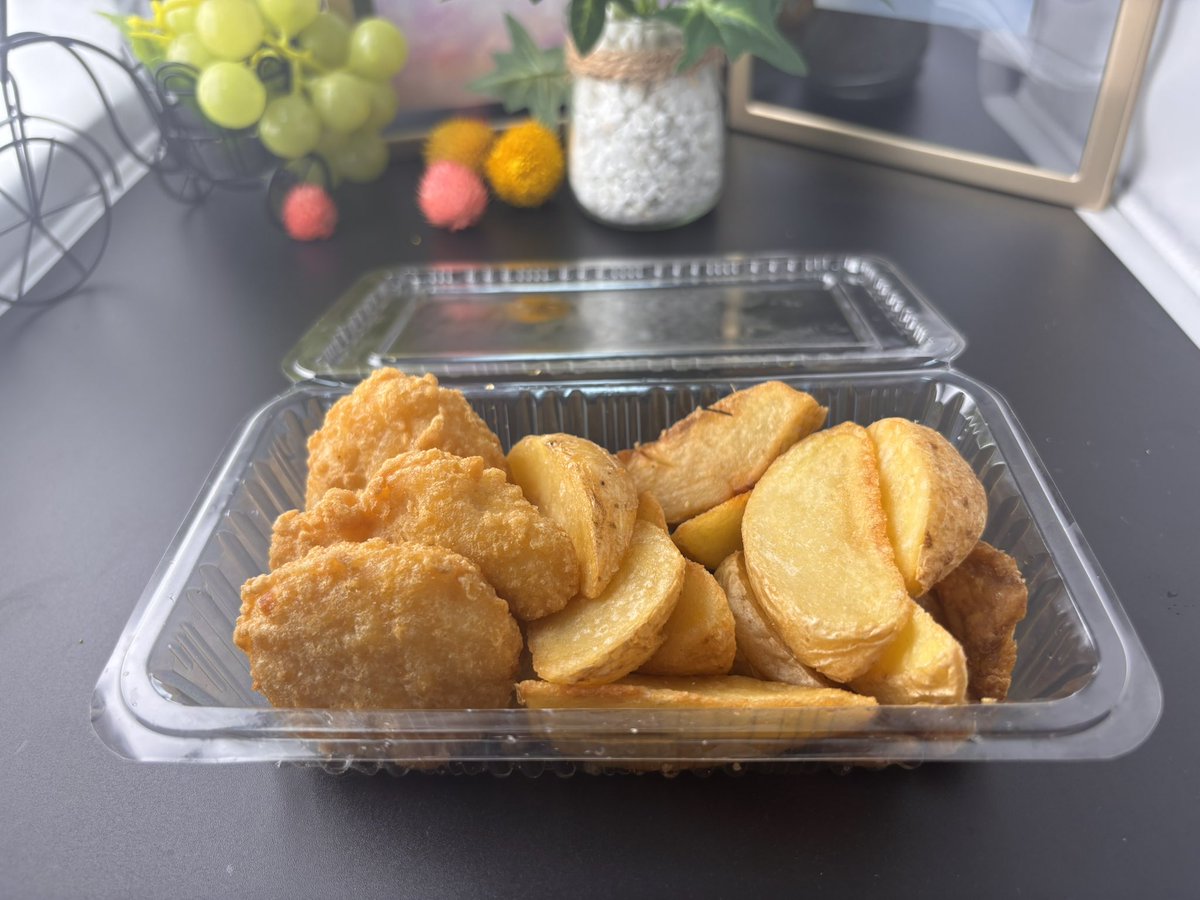 おはようございます☺️

お弁当好評につきヤンニョムチキン弁当と単品メニューも始めました🫶🏻
よろしければぜひご賞味ください🤤

#札幌Twitter会
#さっぴよ
#サンドイッチ専門店もぐもぐ
#サンドイッチ80種類
#札幌