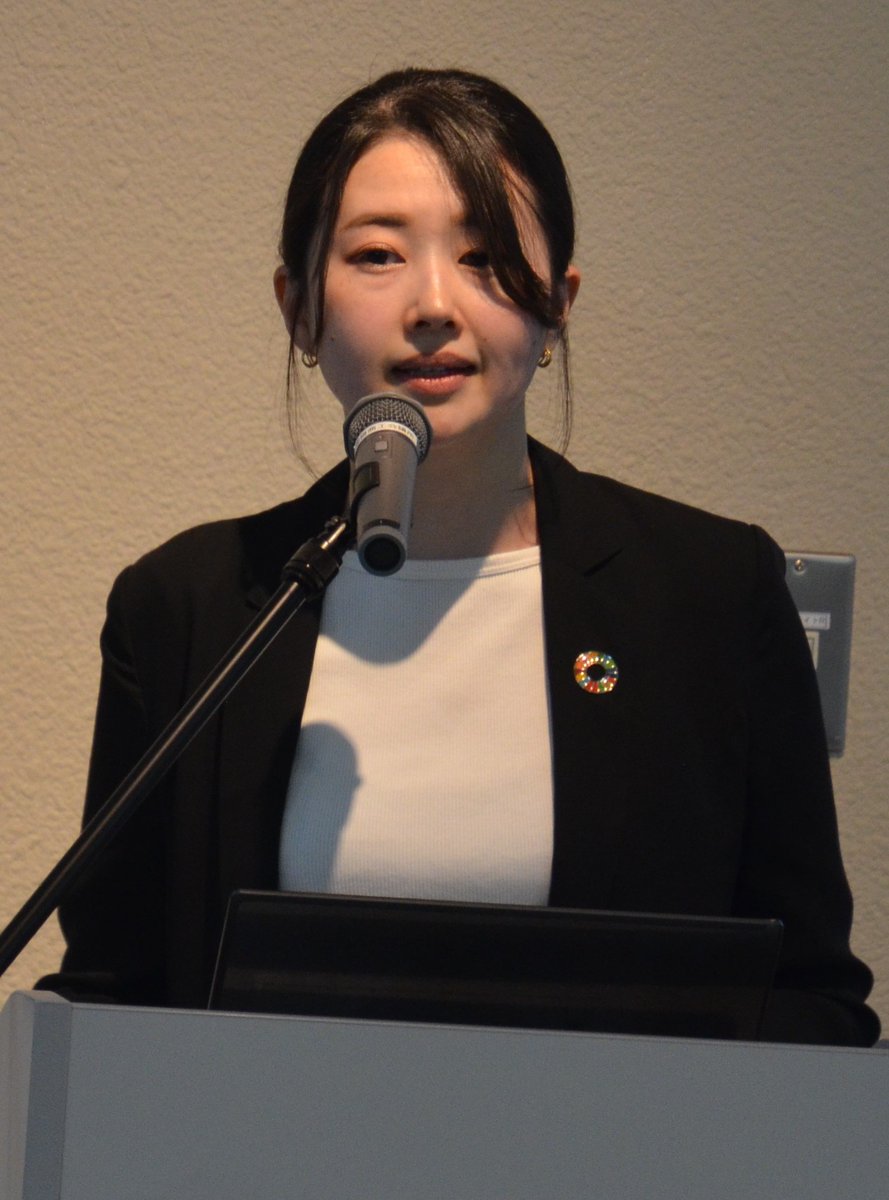 Higasiaichinews's tweet photo. 【 #豊橋市 】「DX学校」で中小企業支援、7月豊橋校開校控えセミナー　ミカワリコピー販売

豊橋市大岩町の事業用機械器具卸「ミカワリコピー販売」は18日、7月に開校を控える「DX学校」の記念セミナーを豊橋商工会議所で開きました。

🔻続きは
https://t.co/3nRaqnPtyP

#東愛知新聞 https://t.co/JuXaMSx2bX