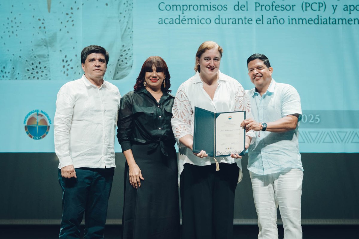 ElVocerodelaProvincia (@voceroprovincia) on Twitter photo Docentes de UNIMAGDALENA agradecen a directivas por reconocer su compromiso con el territorio elvocerodelaprovincia.com/2025/06/17/doc… a través de <a href="/voceroprovincia/">ElVocerodelaProvincia</a> <a href="/Unimagdalena/">Universidad del Magdalena</a> <a href="/pverasalazar/">Ing Pablo Vera. Phd</a> <a href="/pachecopalacio/">Wilson Pacheco P.</a> #educaciondecalidad #educacionpublicadecalidad Docentes de UNIMAGDALENA agradecen a directivas por reconocer su compromiso con el territorio elvocerodelaprovincia.com/2025/06/17/doc… a través de <a href="/voceroprovincia/">ElVocerodelaProvincia</a> <a href="/Unimagdalena/">Universidad del Magdalena</a> <a href="/pverasalazar/">Ing Pablo Vera. Phd</a> <a href="/pachecopalacio/">Wilson Pacheco P.</a> #educaciondecalidad #educacionpublicadecalidad