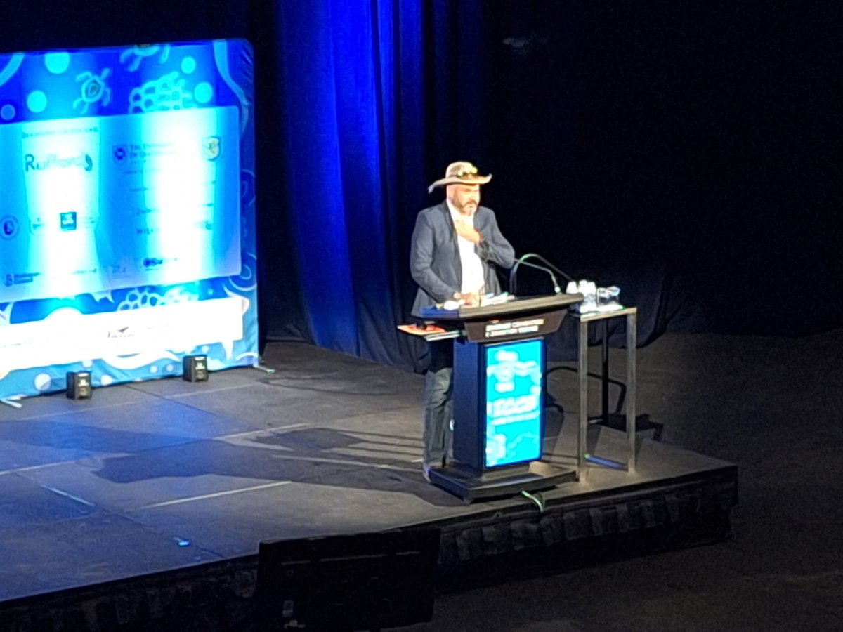 TAKosch's tweet image. I'm enjoying meeting so many inspiring conservation scientists and learning about their fascinating research at @ICCB2025 in lovely Brisbane, Australia 🇦🇺 🌏🌊🌴🦘🐸🪸