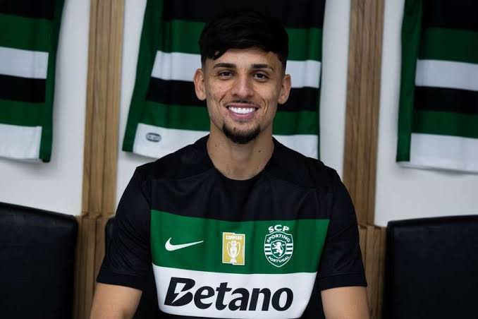 ⚠️ Galo faz proposta oficial de empréstimo por atacante Biel do Sporting. 

Além de Corinthians, São Paulo e Vasco também apresentarem uma proposta pelo atleta. 

🗞️ [<a href="/andrehernan/">André Hernan</a>]