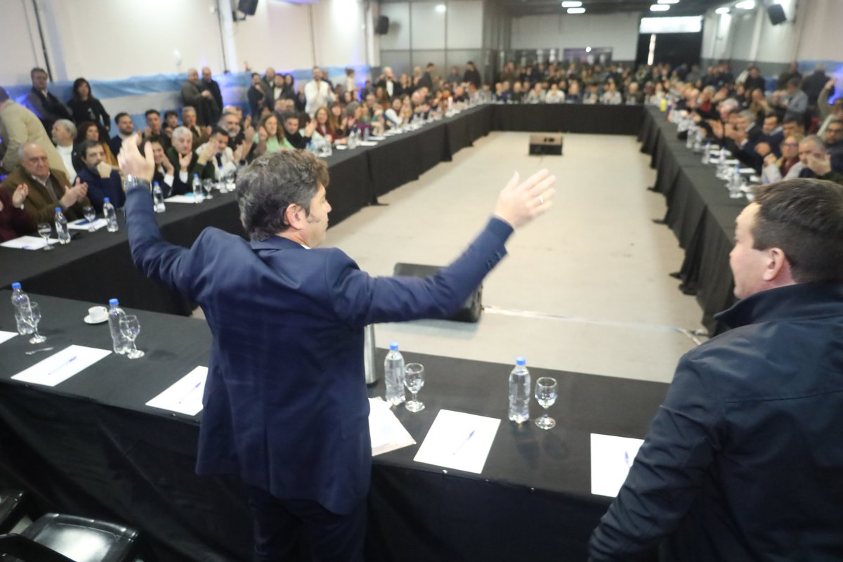 Acompañamos al Gobernador <a href="/Kicillofok/">Axel Kicillof</a> en el encuentro del <a href="/MOVIMIENTODAF/">Movimiento Derecho al Futuro</a> en La Plata, junto a Intendentes,Legisladores Nacionales y Provinciales, las 3 centrales Obreras, Empresariado, representantes de distintos creados,Movimientos Sociales.
Mañana marchamos a Plaza de Mayo.
