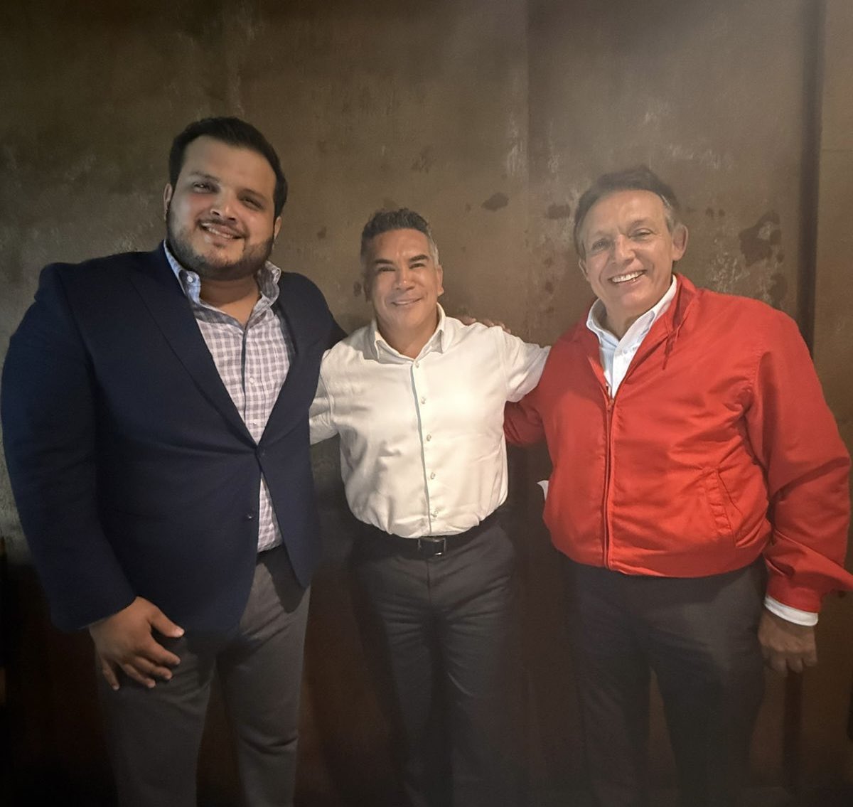 Alejandro Moreno (@alitomorenoc) on Twitter photo En reunión de trabajo con Bruno Díaz, presidente del <a href="/PRITampsOficial/">PRI Tamaulipas</a>, y <a href="/Jorge_Meade/">Jorge Meade Ocaranza</a>, secretario de Organización del <a href="/PRI_Nacional/">PRI</a>.
Revisamos el avance de la estructura en su estado, evaluamos pendientes y definimos las siguientes tareas. La organización es clave para En reunión de trabajo con Bruno Díaz, presidente del <a href="/PRITampsOficial/">PRI Tamaulipas</a>, y <a href="/Jorge_Meade/">Jorge Meade Ocaranza</a>, secretario de Organización del <a href="/PRI_Nacional/">PRI</a>.
Revisamos el avance de la estructura en su estado, evaluamos pendientes y definimos las siguientes tareas. La organización es clave para