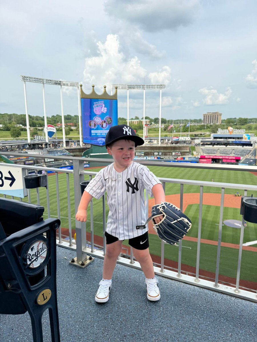 Bronx loved watching his First <a href="/Yankees/">New York Yankees</a> game! #ToyotaPinstripePride