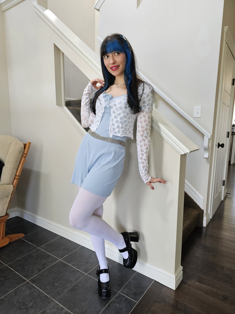 Felt very cute in this outfit today 🥰