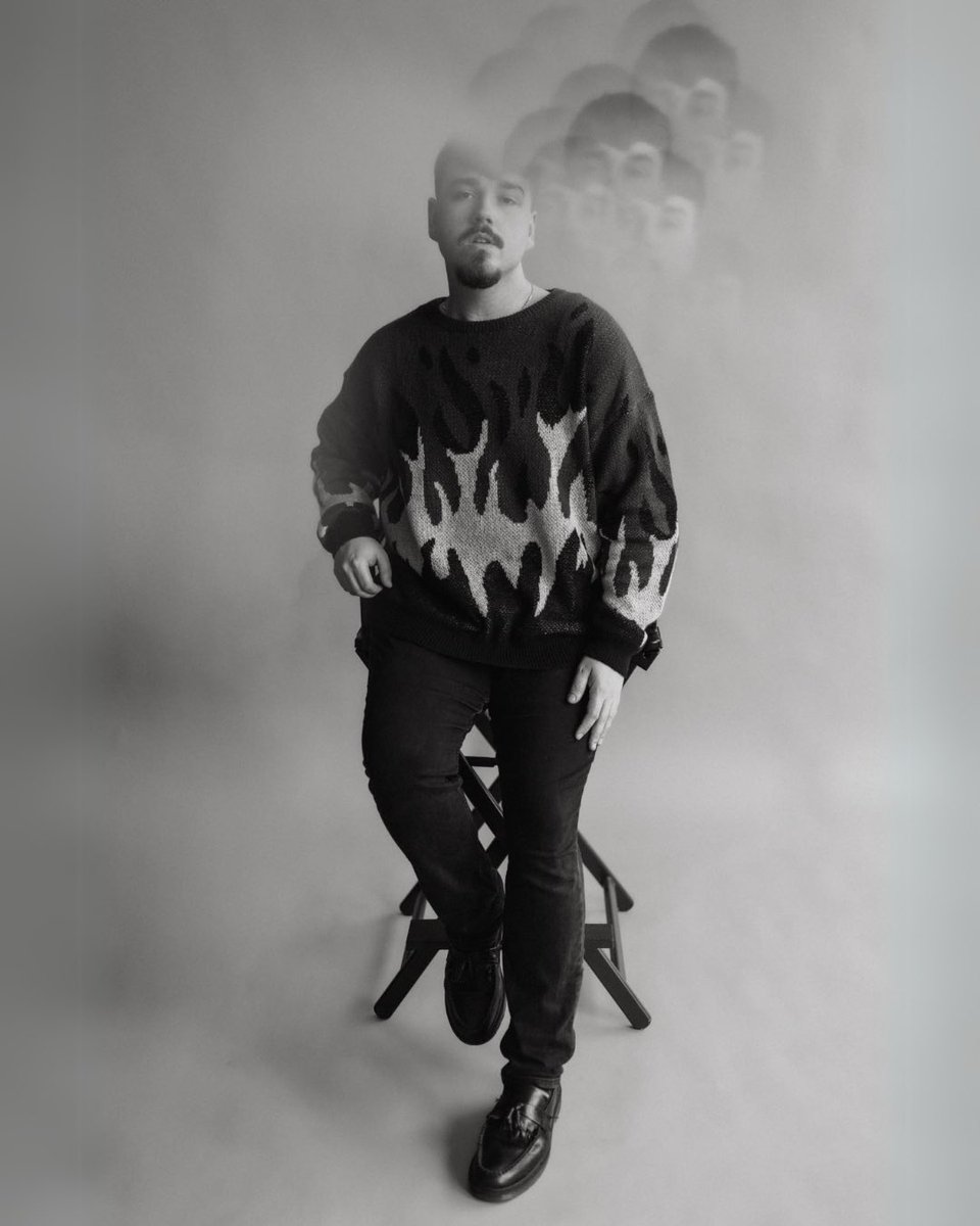 bdayton_'s tweet photo. I’ve been the loudest laugh in the room… and still felt invisible.
This song came from the nights I showed up anyway — even when no one noticed.
If you’ve ever felt unseen… Invisible is for you.

Pre-save/add: https://t.co/AJpok8W7SP https://t.co/iEhjTlCDVb