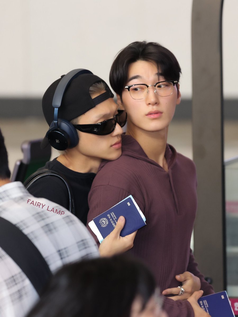 GOOD MORNING… THEY’RE DEFINITELY DATING.