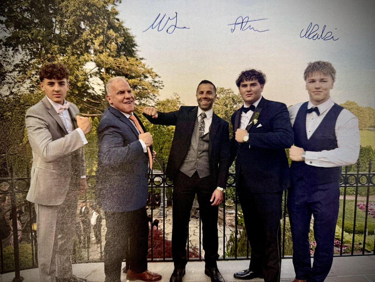 Dr. D. Sforza (@dr_dsforza) on Twitter photo Got this legendary photo and signed gift today from 3 of #BectonsBest—and it pretty much sums up the last 4 years w/ this class & Principal <a href="/jbononno/">Jim Bononno</a>:
✔️Strength through tough times
✔️Fun even in difficult days
✔️Becton Brotherhood and loyalty no matter what
Wildcats through Got this legendary photo and signed gift today from 3 of #BectonsBest—and it pretty much sums up the last 4 years w/ this class & Principal <a href="/jbononno/">Jim Bononno</a>:
✔️Strength through tough times
✔️Fun even in difficult days
✔️Becton Brotherhood and loyalty no matter what
Wildcats through
