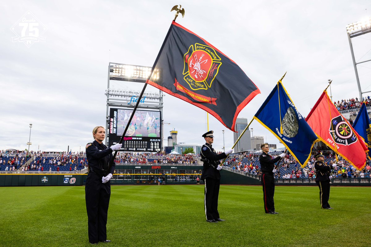 🇺🇸Tonight, we honor our heroes!⭐️

Thank you to all of those who have served or are serving in the military, law enforcement, fire services, emergency medical services, and health care workers.

#MCWS x #RoadToOmaha