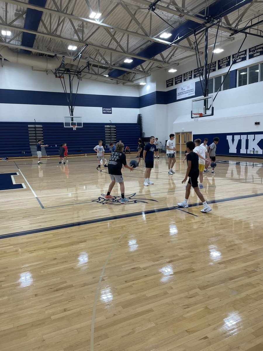 Marysville Vikings Boys Hoops (@villeboyshoops) on Twitter photo Camp is in full swing and the players and camp coaches are all working hard, learning a lot, and having fun!! <a href="/mpschools/">Marysville Public Schools</a> #WeWork Camp is in full swing and the players and camp coaches are all working hard, learning a lot, and having fun!! <a href="/mpschools/">Marysville Public Schools</a> #WeWork