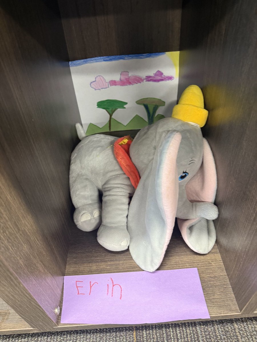 MrsCostillaEB's tweet photo. The zoo came to ESL/Bilingual summer school!  Ms. Sparks' class made habitats for their zoo friends!
#MelissaISD https://t.co/MsKMNZk23x