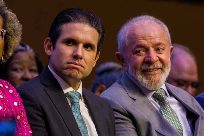 eleicoesempauta's tweet photo. 🇧🇷 Congresso derruba vetos de Lula e conta de luz deve ficar mais cara.

Os vetos derrubados estabelecem a obrigatoriedade de contratar usinas geradoras de energia, mesmo sem necessidade, o que será pago por todos os brasileiros através das contas de luz (OGlobo). https://t.co/WRrFeDdAoj