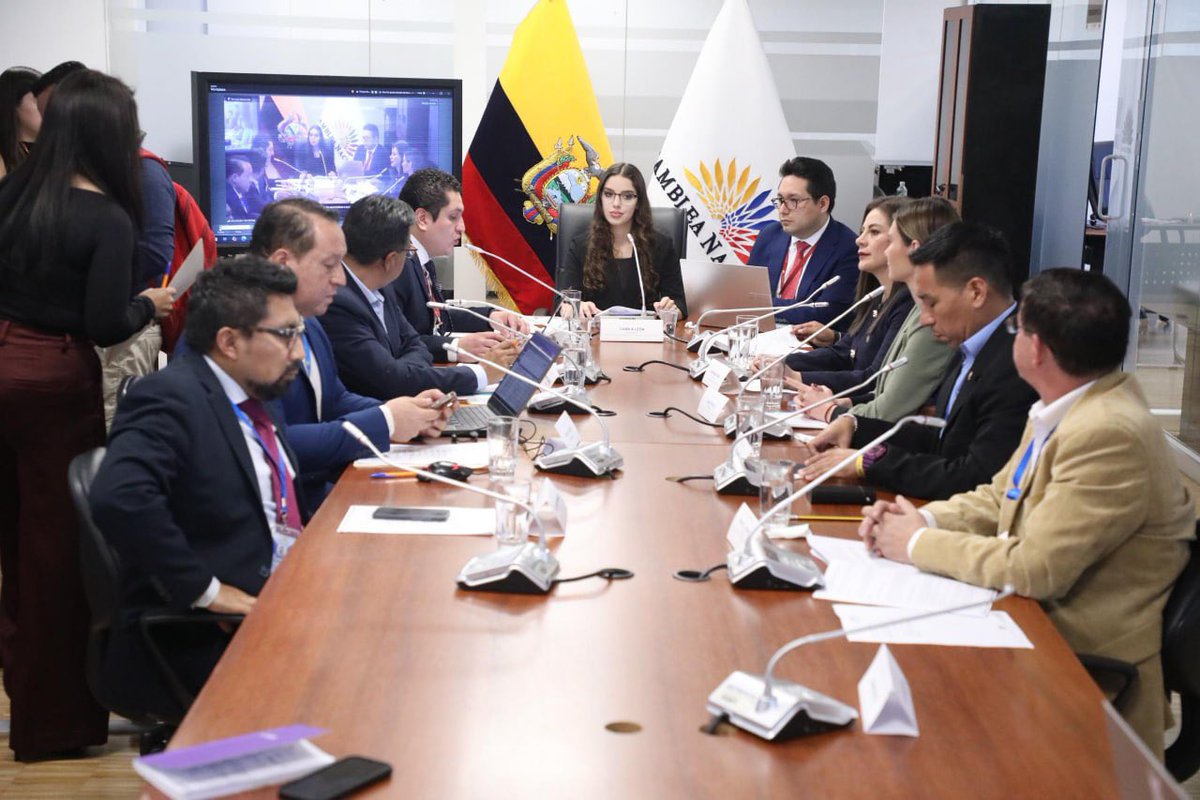 Asamblea Nacional (@asambleaecuador) on Twitter photo #AsambleaEc2025 | <a href="/BiodiversidadAN/">Comisión de la Biodiversidad y Recursos Naturales</a> instala la sesión N°003 con el cuórum reglamentario.
Sigue su desarrollo en vivo ▶️ facebook.com/share/v/16h2hw… #AsambleaEc2025 | <a href="/BiodiversidadAN/">Comisión de la Biodiversidad y Recursos Naturales</a> instala la sesión N°003 con el cuórum reglamentario.
Sigue su desarrollo en vivo ▶️ facebook.com/share/v/16h2hw…