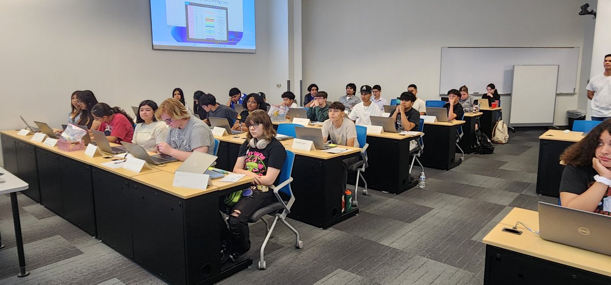 az_cyber's tweet image. Huge thanks to the University of Arizona, our community partner, for providing the space for our #SummerCyberBootcamp 2025. Your support is foundational to empowering the next generation in cybersecurity! #AZCyberInitiative