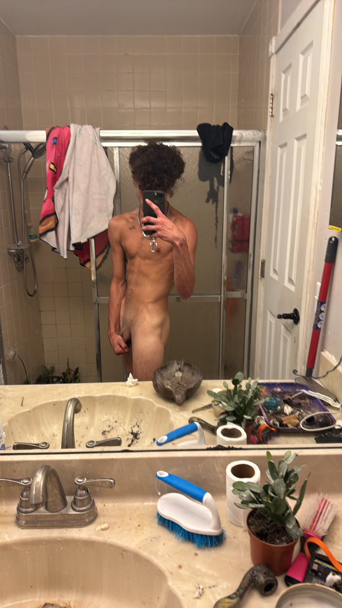 Go follow my TikTok therealpenutbutter.. content available hmu