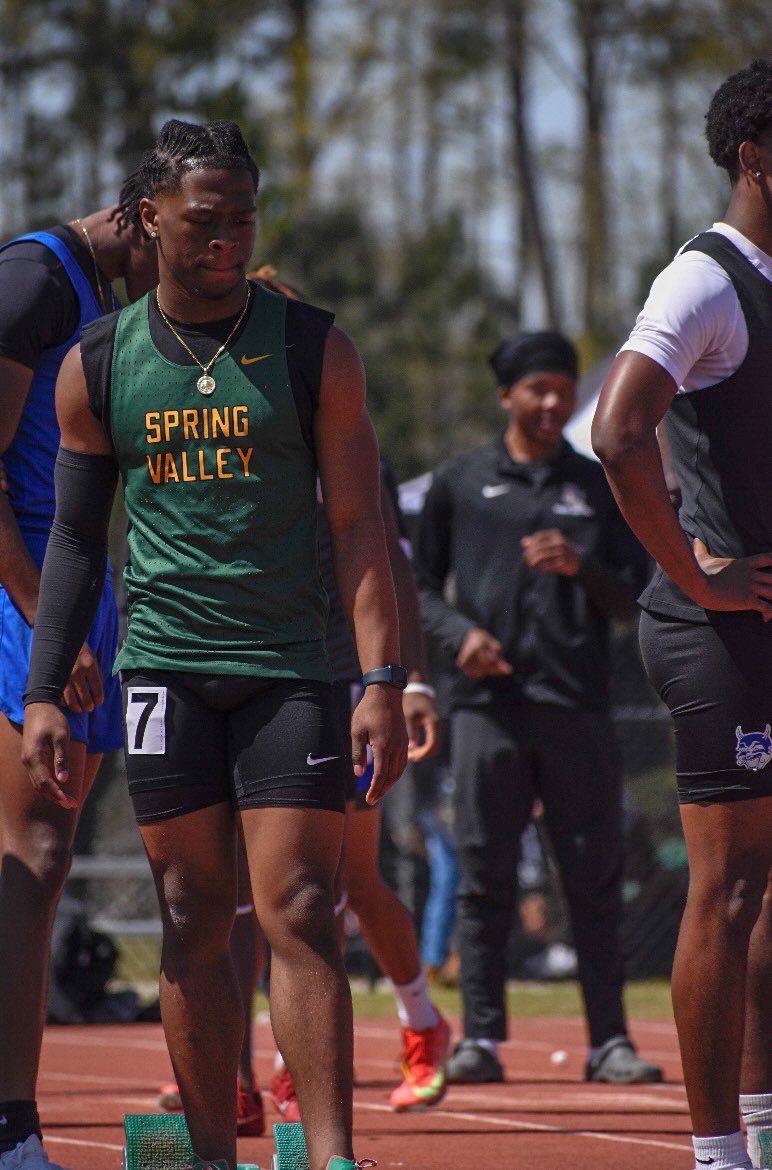 Arman1Dunlap's tweet image. Class of 2027 | DB/CB | Spring Valley HS (SC)
5’7” | 160 lbs | GPA: 3.8
40yd: 4.5 | 100m: 11.39 | 200m: 23.32
Coachable. Fast. Locked in.
📩 : armanidunlap00@gmail.com
📞 : +1 (803) 360-5675 
#DBProspect #TrackSpeed #ClassOf2027 #Recruiting @SVVikings_FB @gobigrecruiting