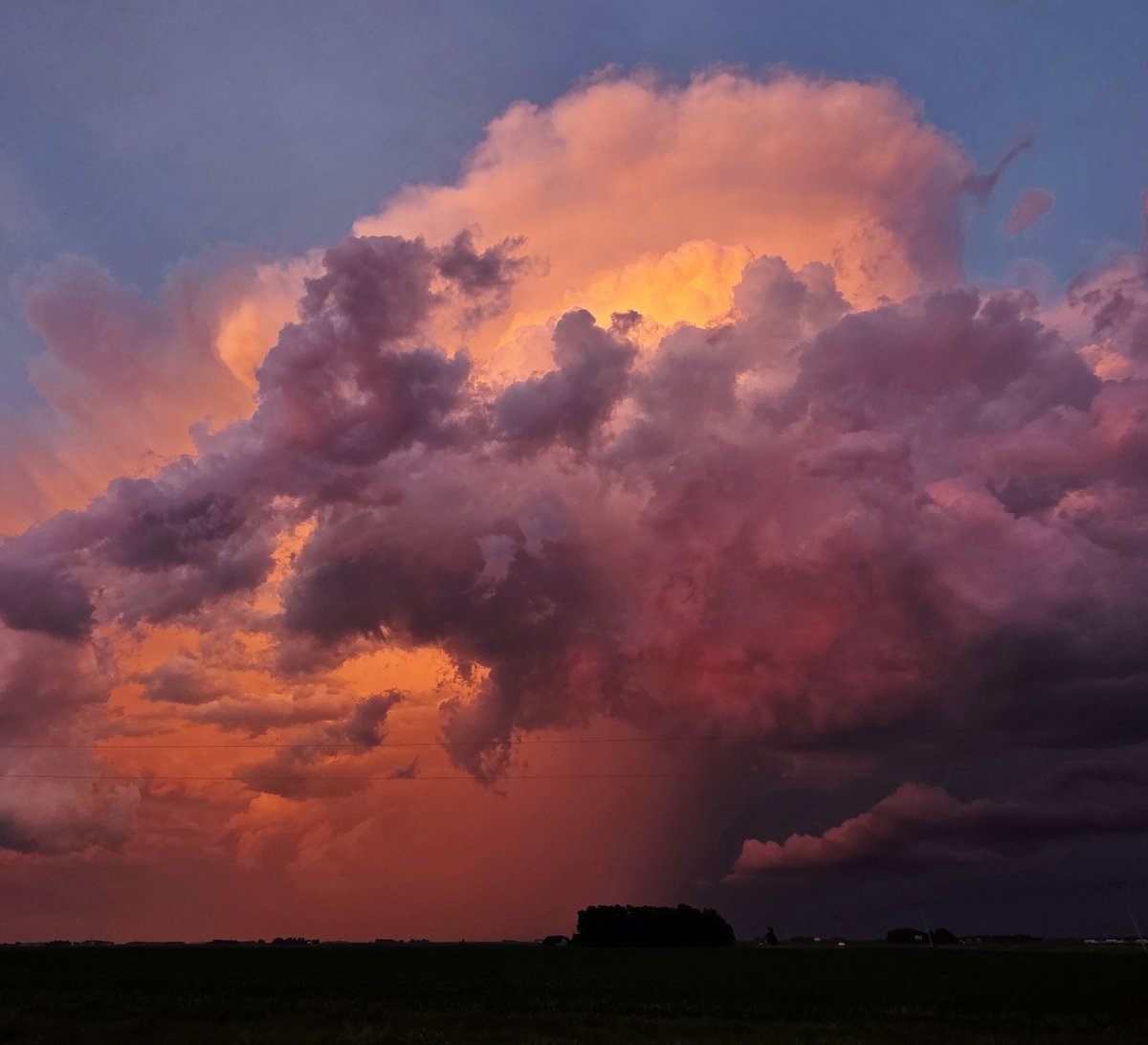 As the Nicollet, Minnesota supercell that produced my close range tornado dies out at sundown near Waldorf, Minnesota