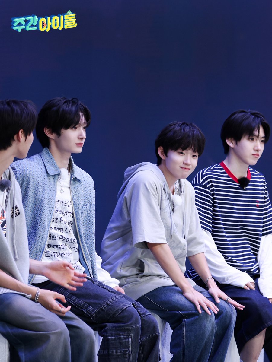 #주간아 #주간아이돌 <a href="/weeklyidol_/">주간아이돌 (Weekly idol official)</a>
#킥플립 #KickFlip <a href="/kickflip_jype/">KickFlip</a>

주간아이돌 접수한 만찢 비주얼 KickFlip 🔥
평정기가 궁금하다면?

6월 20일 (금)
MBC M 오후 5시 30분
MBC every1 밤 11시 30분
주간아 본방사수📺