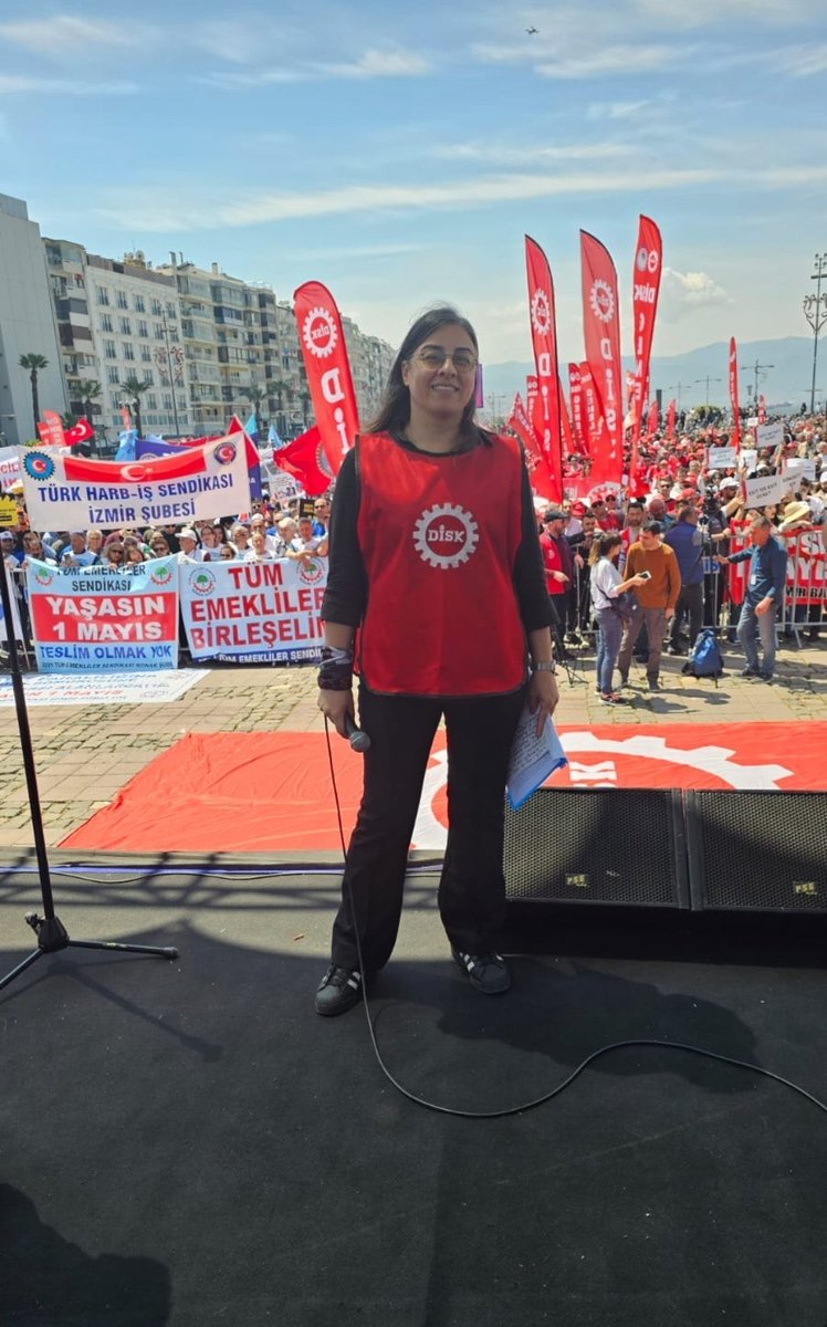 Şükret Sevgener (@sevgenersukret) on Twitter photo Demokrasiyi, adaleti ve hukuku savunan İzmir 8 No’lu Şube Başkanımız <a href="/dnzshngmstkn/">Deniz ŞAHİN GÜMÜŞTEKİN</a> 2 gündür tutuklu.
Haksız hukuksuz bir şekilde tutuklanan başkanımız derhal serbest bırakılsın!…
<a href="/dnzshngmstkn/">Deniz ŞAHİN GÜMÜŞTEKİN</a> Demokrasiyi, adaleti ve hukuku savunan İzmir 8 No’lu Şube Başkanımız <a href="/dnzshngmstkn/">Deniz ŞAHİN GÜMÜŞTEKİN</a> 2 gündür tutuklu.
Haksız hukuksuz bir şekilde tutuklanan başkanımız derhal serbest bırakılsın!…
<a href="/dnzshngmstkn/">Deniz ŞAHİN GÜMÜŞTEKİN</a>