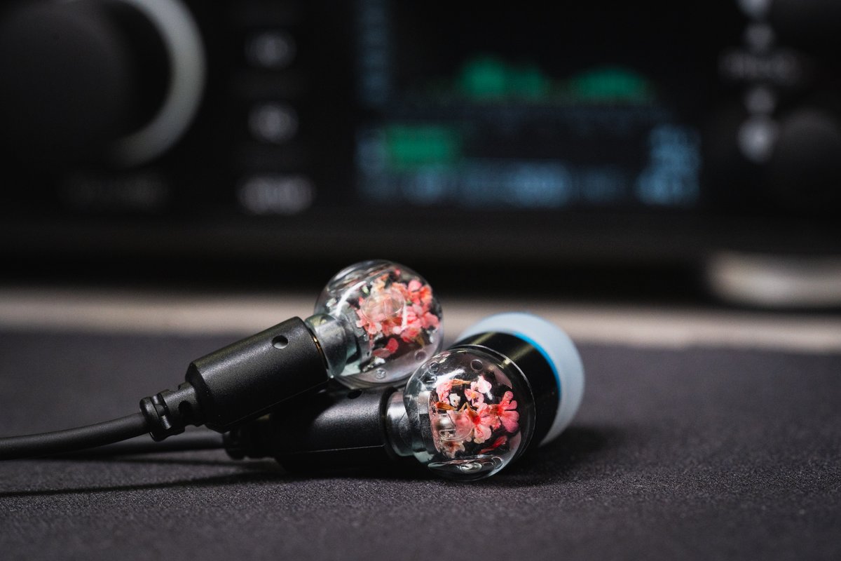 intime official (@intime_earphone) / Posts / X intime 夜桜 MMCX