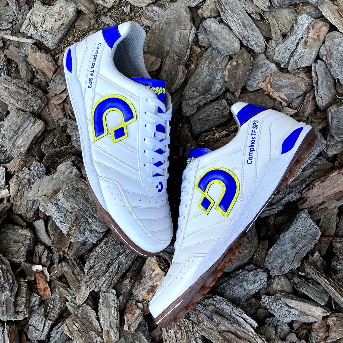 DesporteJapan's tweet photo. Desporte Campinas TF SP3 ๐ค๐๐
๐ Full synthetic leather upper and tongue
๐ Mesh lining inside the upper and insole
๐ Slimflexยฎ๏ธ memory foam padding beneath the insole
#Desporte #DesporteJapan
#football #soccer
#turfsoccershoes #soccershoes #footballshoes #turfshoes https://t.co/Q5kwNuHhwh