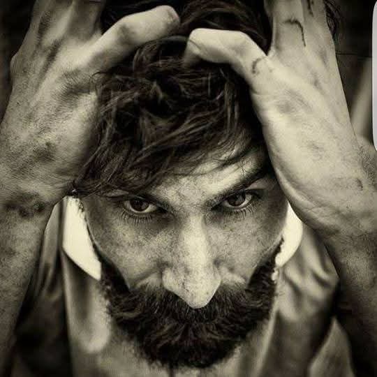 headonart's tweet image. Back when you'd "forget" to eat &amp;amp; sleep for over a week. Back when being a starving artist with Osama Binladen-esque facial hair would land you Female #cutandcolor priced haircuts for FREE, in fancy "grooming Salons" &amp;amp; multiyear modelling agency contracts that you didn't want or