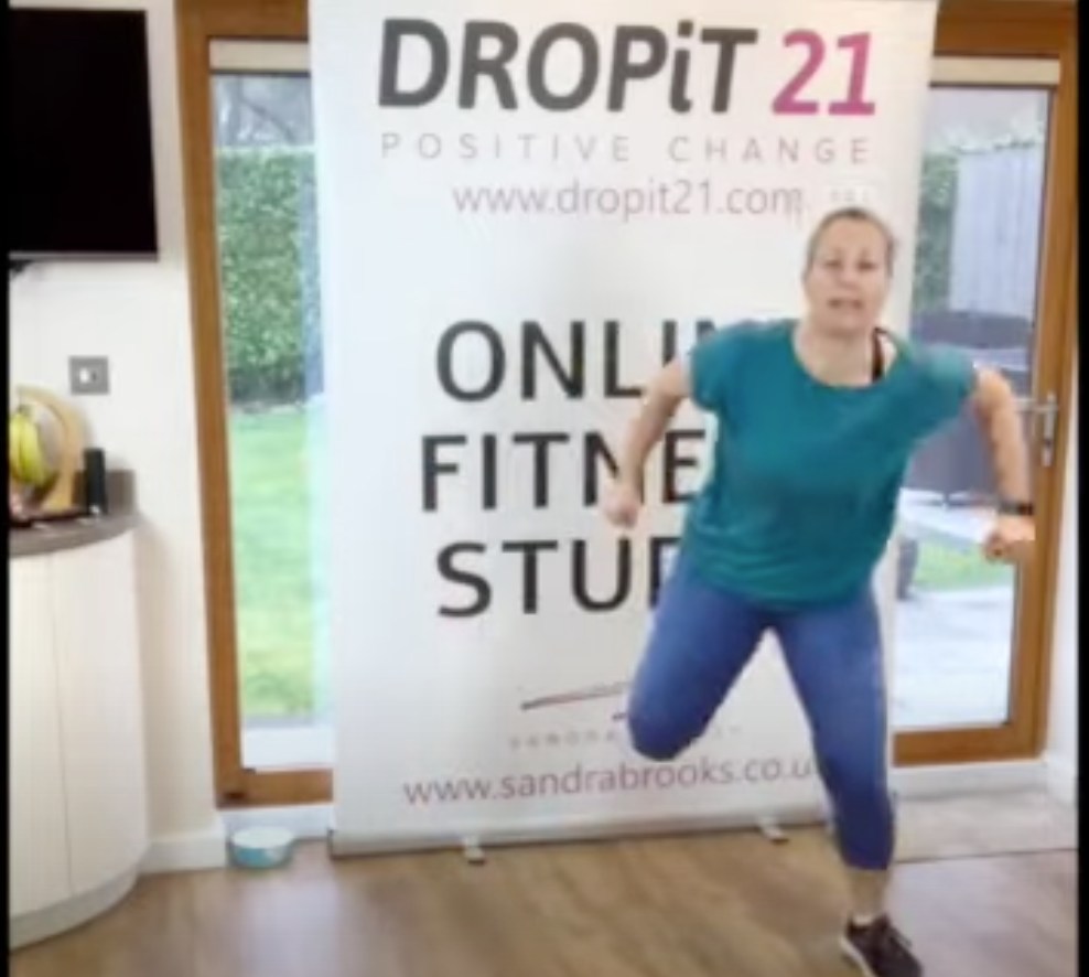 DROPiT21 tweet media