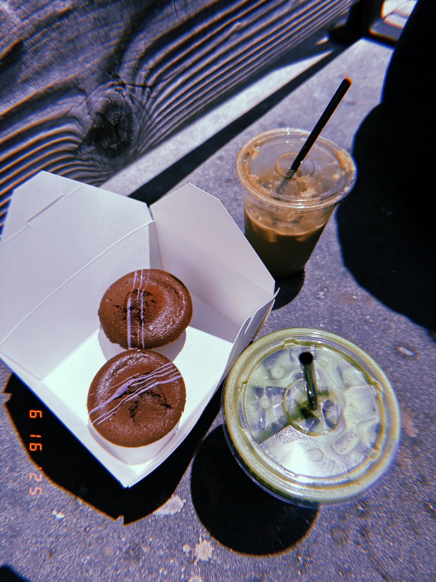 postergirl5's tweet image. How is tomorrow my Monday?! 🥲 Catching up with a good friend always uplifts me #sf #berkeley #bayarea