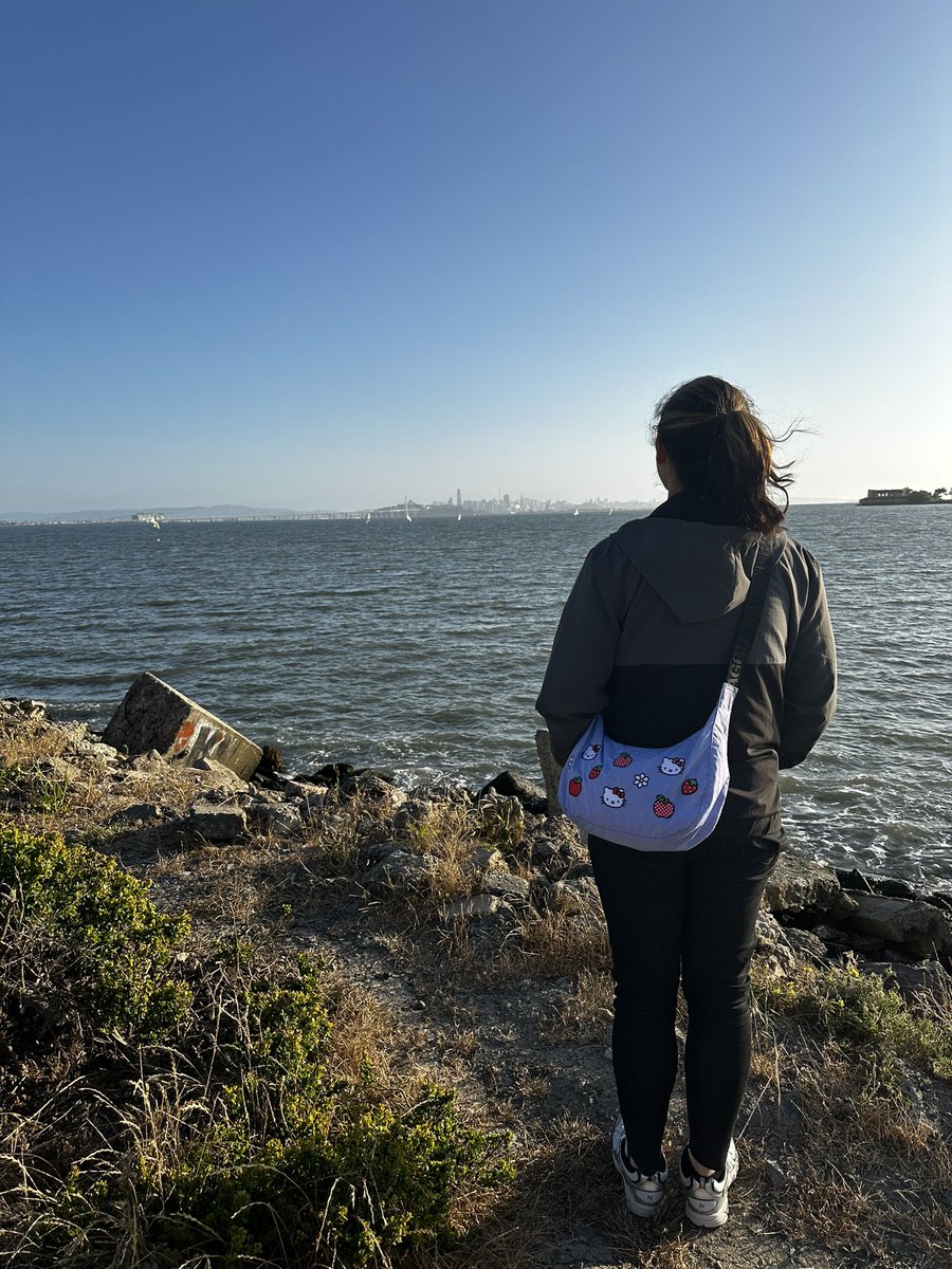 postergirl5's tweet image. How is tomorrow my Monday?! 🥲 Catching up with a good friend always uplifts me #sf #berkeley #bayarea