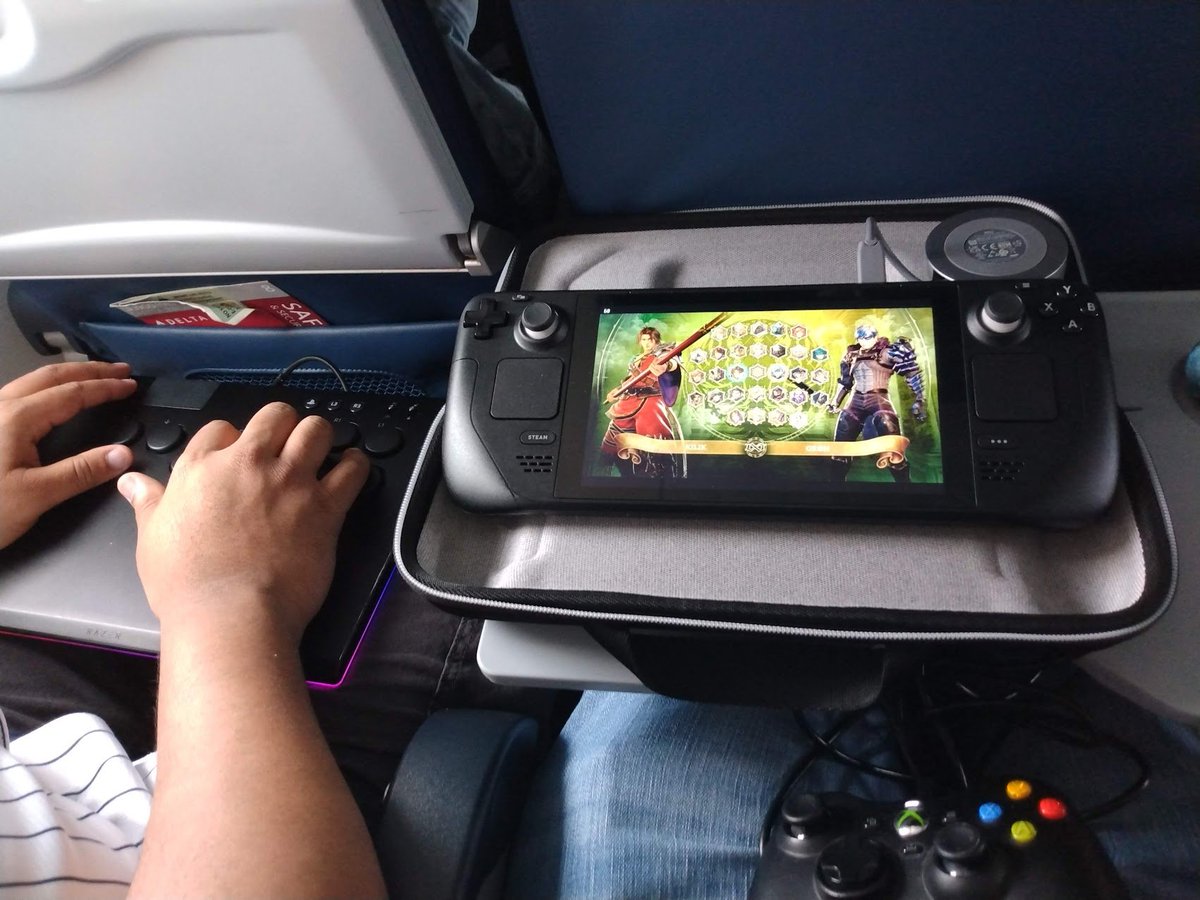 This is how you ride in an airplane properly