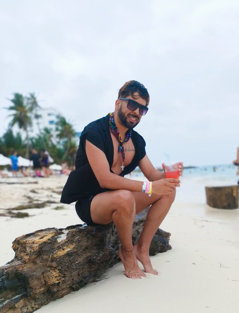 Rokex_Papi's tweet photo. Paseando por la Isla de San Andres 🇨🇴. 
Besos a todos #SanAndres #islasanandres #Colombia #travel #travelcolombia #travellove https://t.co/FEyLc0jXrC