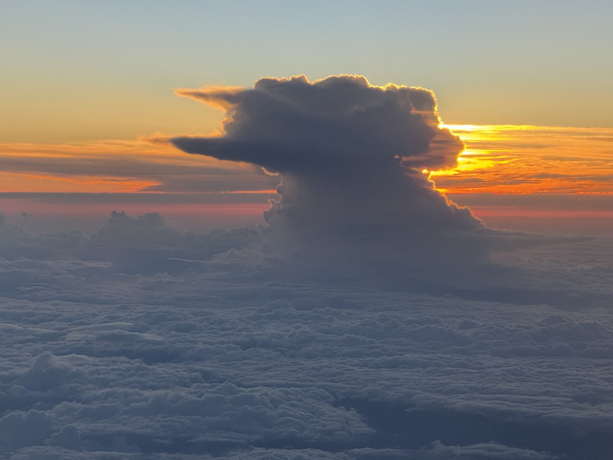 key_vfx's tweet image. in flight photos from Unreal Fest