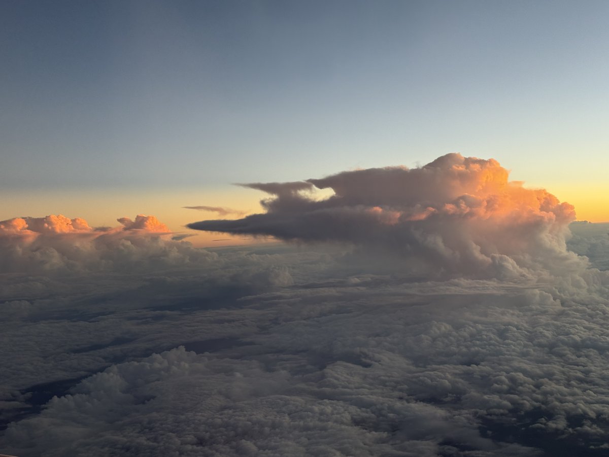key_vfx's tweet image. in flight photos from Unreal Fest