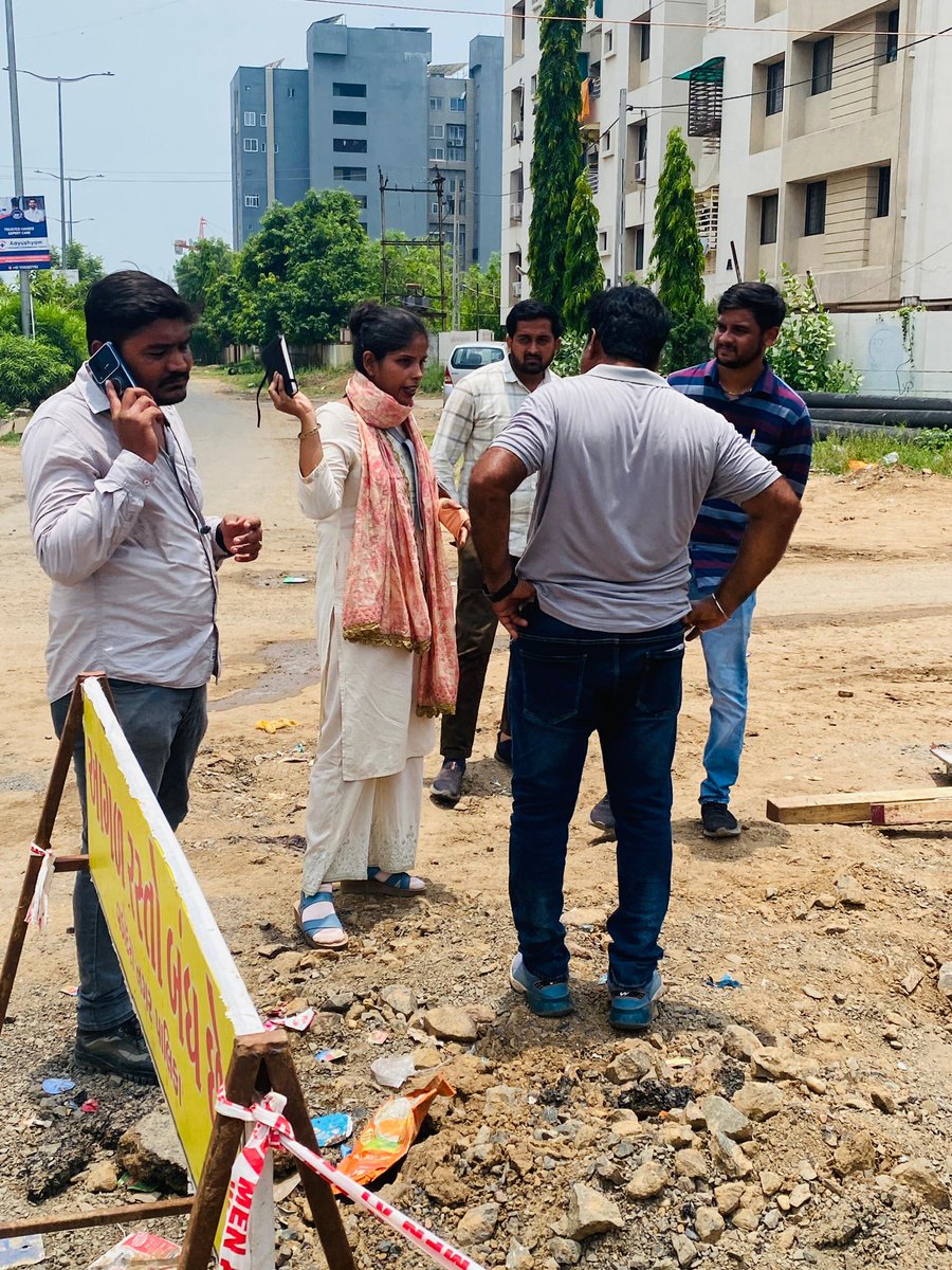 Haritima_'s tweet photo. Visited SWD site near Sthapatya Bungalow in Vasna Bhayli area in #vadodara 
@VMCVadodara 
@ArunMaheshIAS 
@ImGangaSingh https://t.co/QTFSjTwRsk