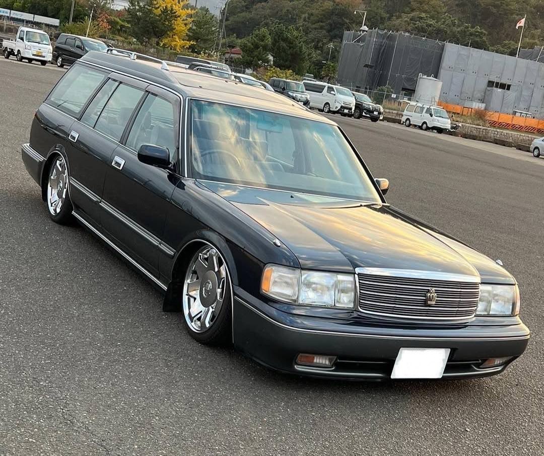 マイティーモーの右フック tweet media