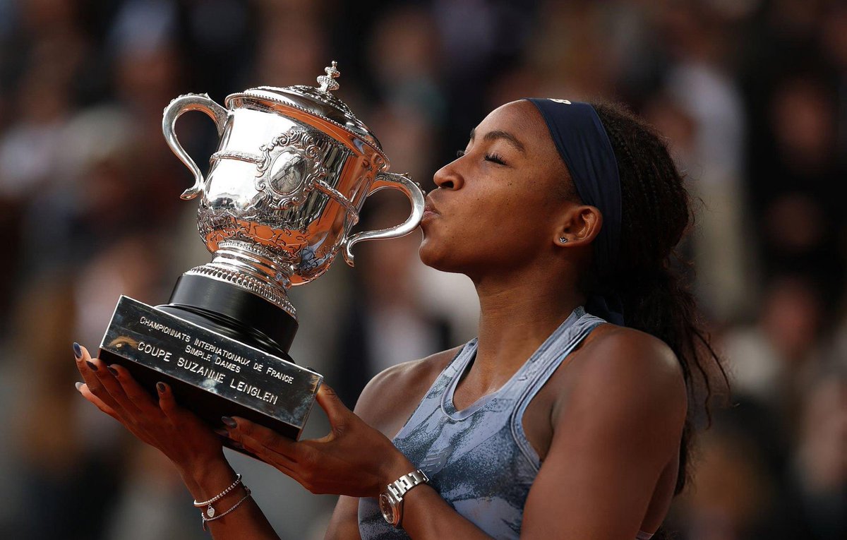 BB1SM's tweet image. 2 WAS THE MAGIC NUMBER IN JUNE! ✌🏾✌🏾❤️❤️
- world #2 coco gauff lifts her 2nd gs title
- world #2 carlos alcaraz comes back from down 2-0 to lift his 2nd rg title
- playing on his 2nd nhl team brad marchand lifts his 2nd stanley cup trophy
WONDERFUL MONTH FOR MY CLIENTS 🥹❤️