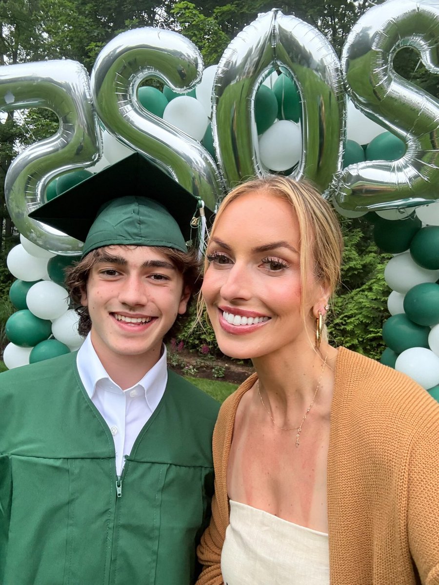 Kelly Cusato tweet media