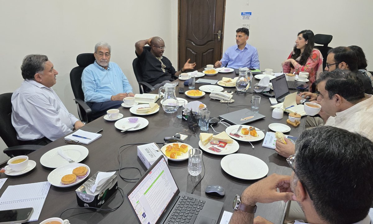 E4HProgramme's tweet image. FCDO Representatives from @ukinpakistan recently participated in a review meeting at the E4H Lahore office to discuss the programme's work plan and district approach for Punjab.