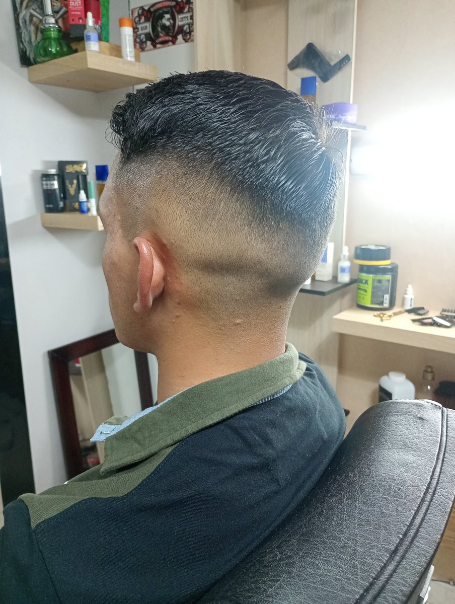 SkysBarber's tweet photo. Barbería &amp; depilación 
Sitio privado https://t.co/lrYWbyBdl4