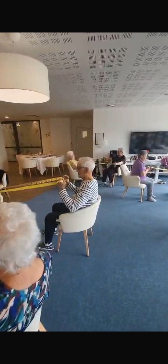 ET NOUS ALORS ! tweet media