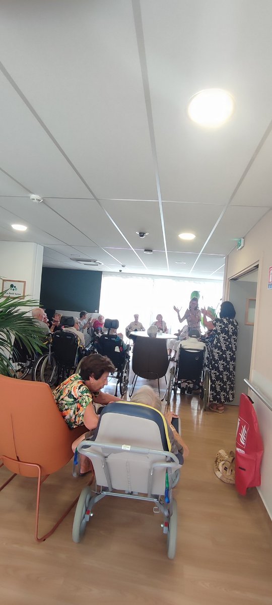 ET NOUS ALORS ! tweet media