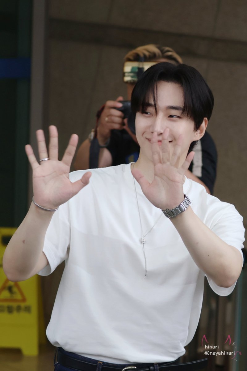 2025. 06. 16
💛🤗

#이준호 #LEEJUNHO 
#피아제 #Piaget 
#ShapesOfExtraleganza