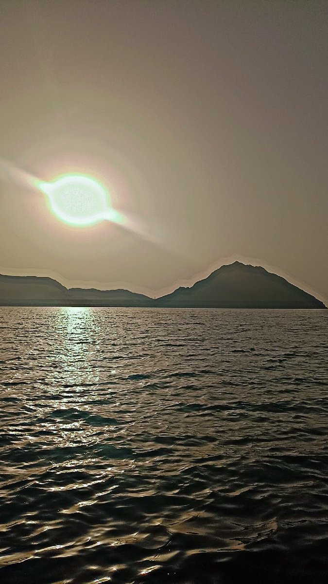 صباح الخير وقت الشروق 📸🌊