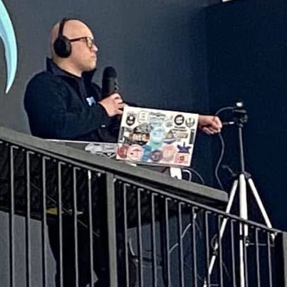 Despite my best efforts, my plan to hide a piece of information about myself has been thwarted. It is indeed my birthday today. 

24 years on Earth. I’ve truly only been able to survive it because of the incredible people that I call my friends. I love you all.

Enjoy these pics