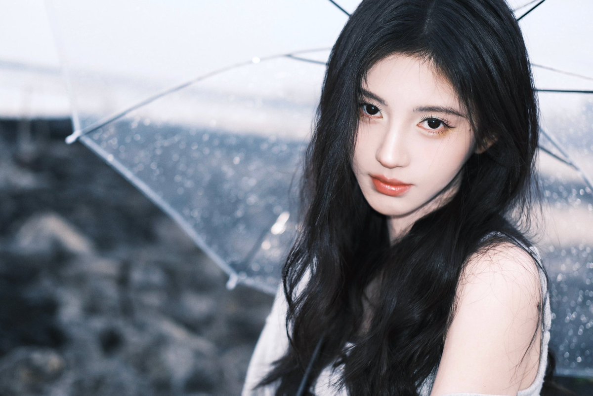 dramapotatoe's tweet photo. #JuJingyi’s studio shares birthday photoshoot

More - https://t.co/mNoAsV6ytA https://t.co/BAhiyDOVID