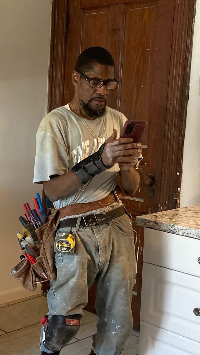 as salaamu alaikum 

This is very important this brother returned to Allah two days ago but nobody knows where in Philly his family is at his name Abdul Hakeem and used to lived around Kensington in Philadelphia, pa. if anyone know any of his family please contact me. RT &amp; Repost