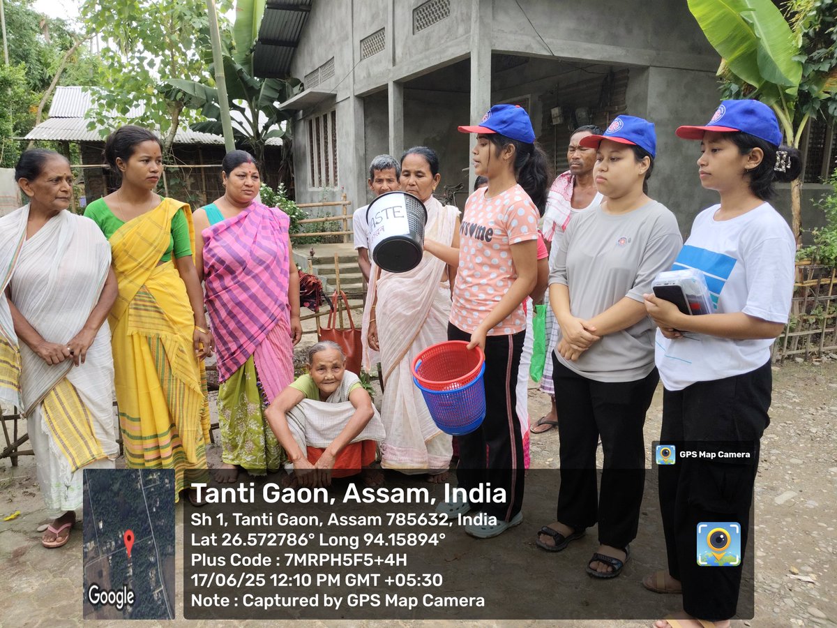 nss_dietjorhat's tweet image. 🚪♻️ Door-to-Door Awareness!
As part of the 4th activity of the NSS Special Camp, NSS Volunteers of DIET Jorhat, Titabar conducted a door-to-door waste segregation campaign at Potia Gaon on 17th June 2025.Spreading the message of clean and sustainable living!
 #WasteSegregation