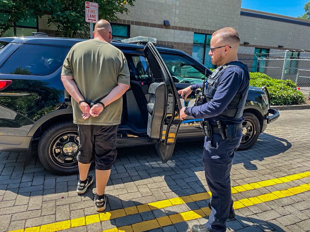One more suspected child predator is off the streets of Vancouver!

Great work by our Digital Evidence Cybercrime Unit (DECU) this morning for arresting the suspect and serving a search warrant at his residence.

Rhett Rice was arrested for:

⛓️‍💥 Dealing in Depictions of a